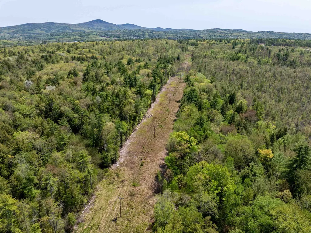 547 White Oaks Road Laconia NH 03246
