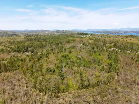 547 White Oaks Road Laconia NH 03246