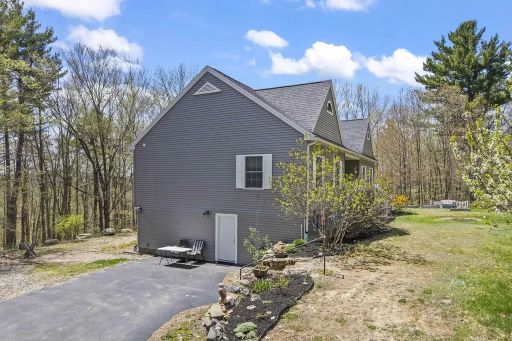 80 Maple Street Acton ME 04001-7622