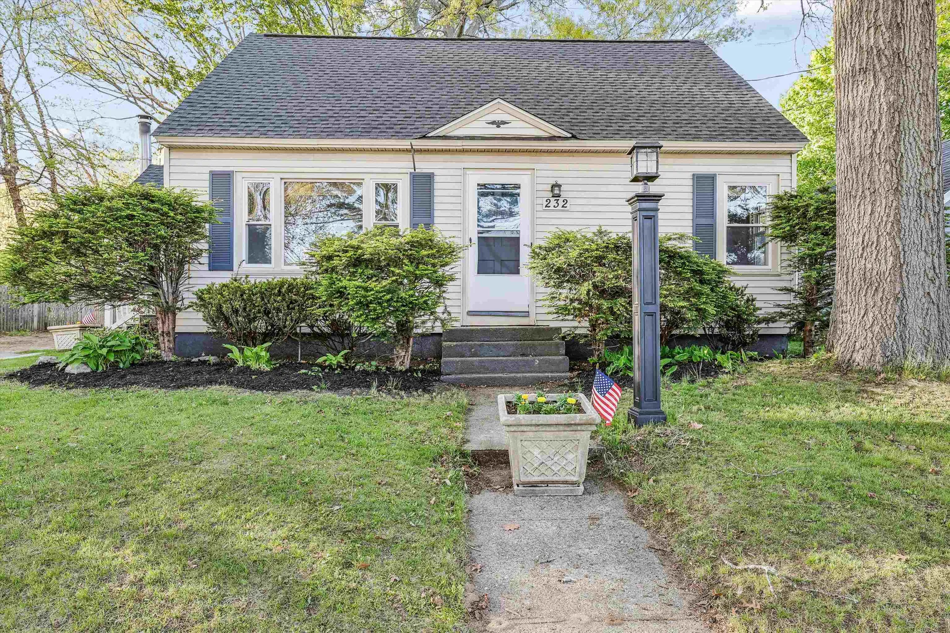232 Seames Drive Manchester NH 03103