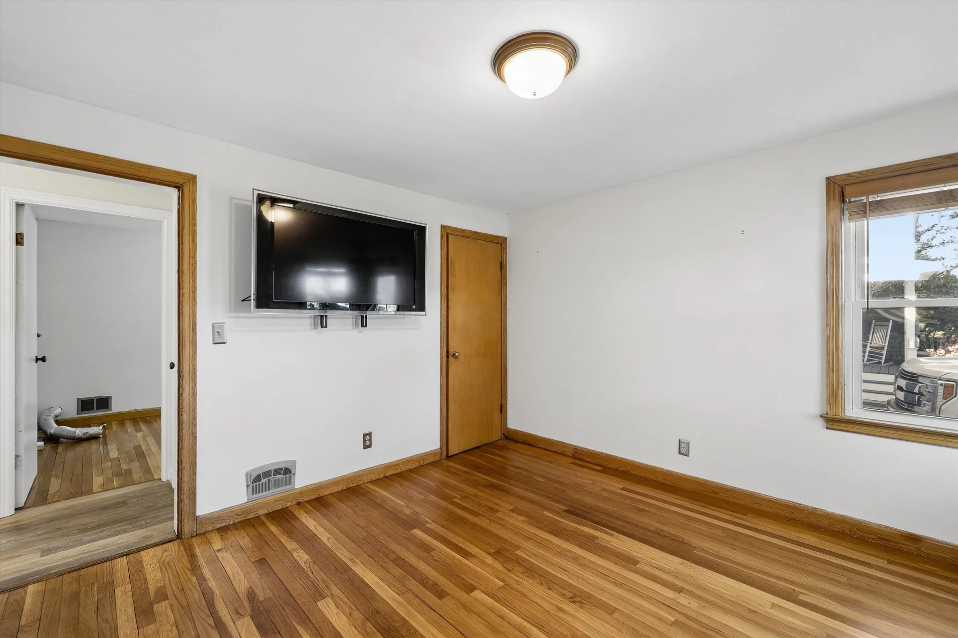 232 Seames Drive Manchester NH 03103