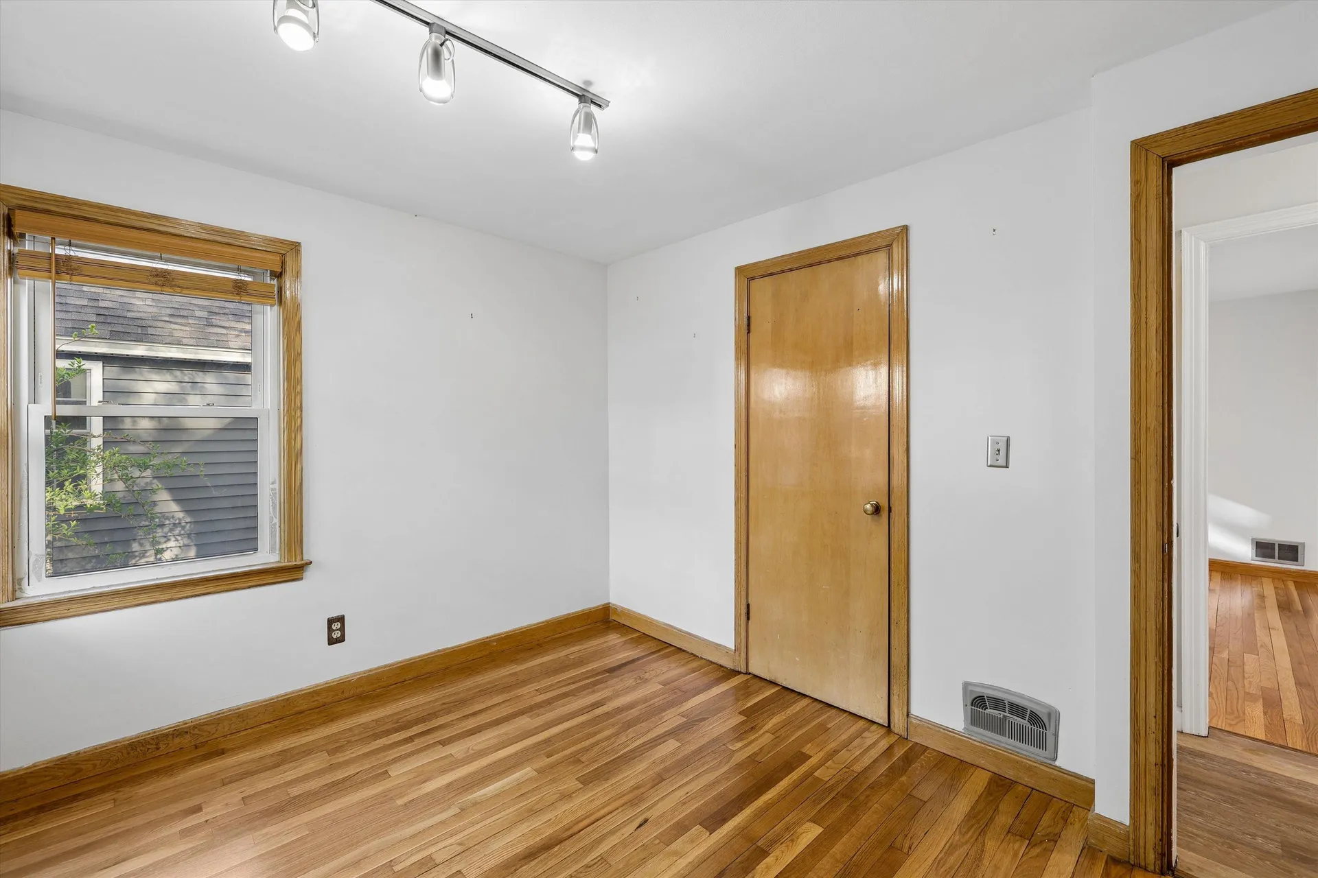 232 Seames Drive Manchester NH 03103