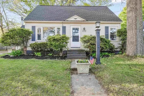 232 Seames Drive Manchester NH 03103