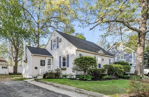 232 Seames Drive Manchester NH 03103