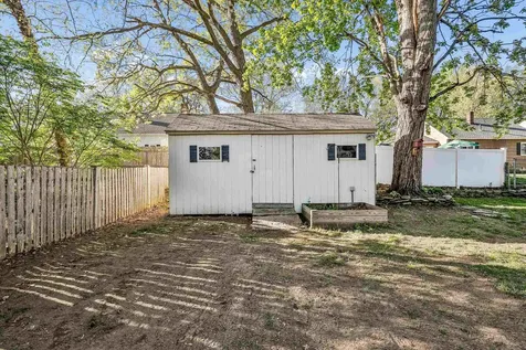 232 Seames Drive Manchester NH 03103