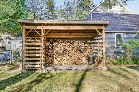 232 Seames Drive Manchester NH 03103