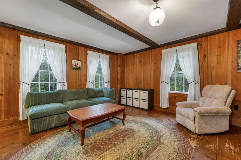 119 Gerrish Road Webster NH 03303-7828