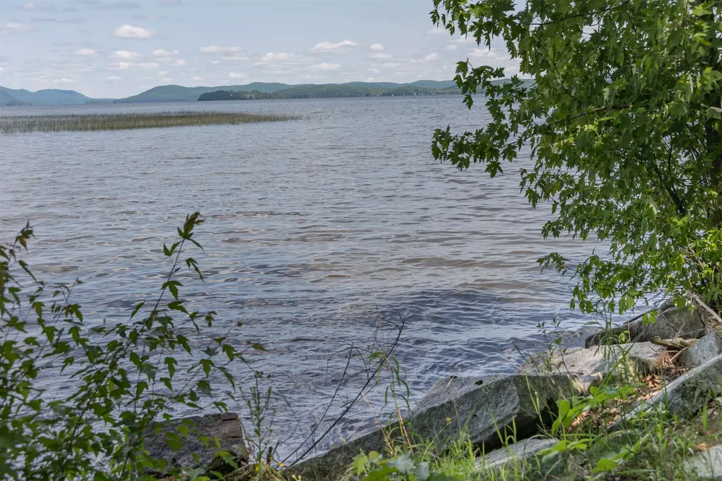 1413 Bluff Road Newport City VT 05855