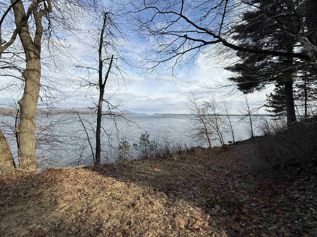 1413 Bluff Road Newport City VT 05855