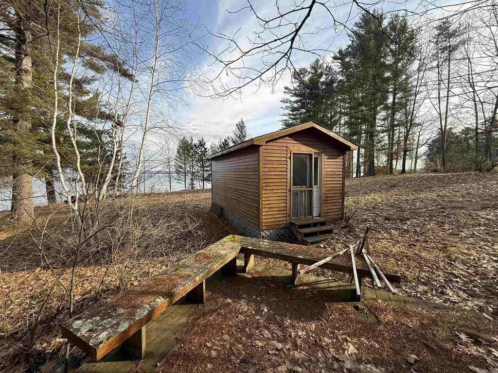 1413 Bluff Road Newport City VT 05855