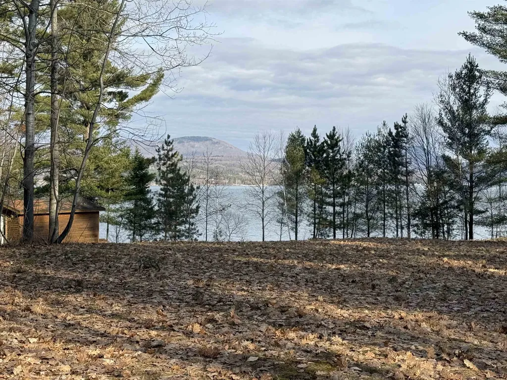 1413 Bluff Road Newport City VT 05855
