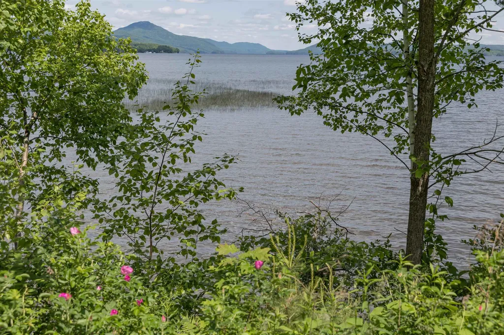 1413 Bluff Road Newport City VT 05855