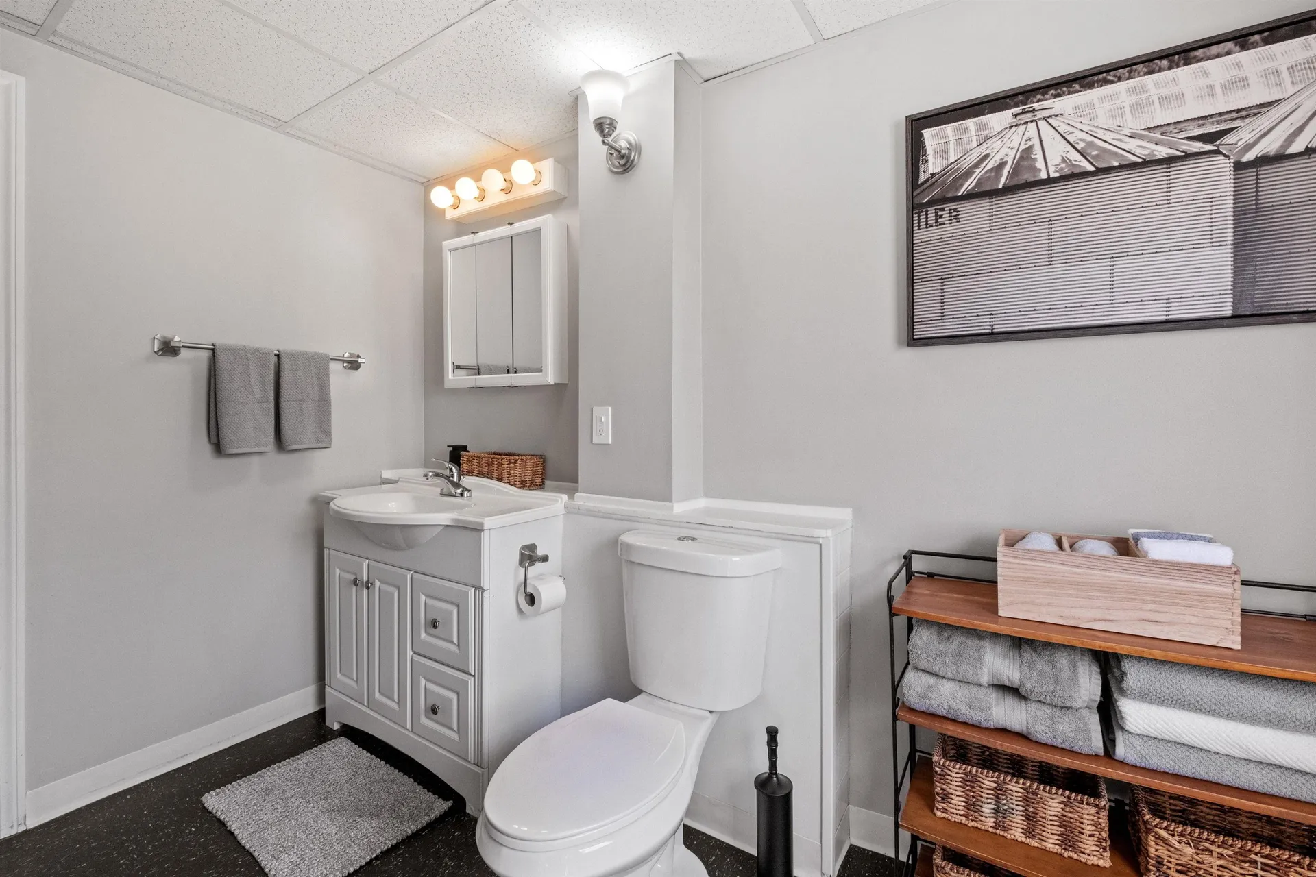 792 Grove Street Manchester NH 03103
