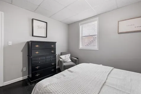 792 Grove Street Manchester NH 03103