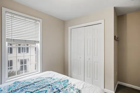 131 Forest Hill Way Manchester NH 03109