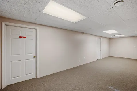 131 Forest Hill Way Manchester NH 03109