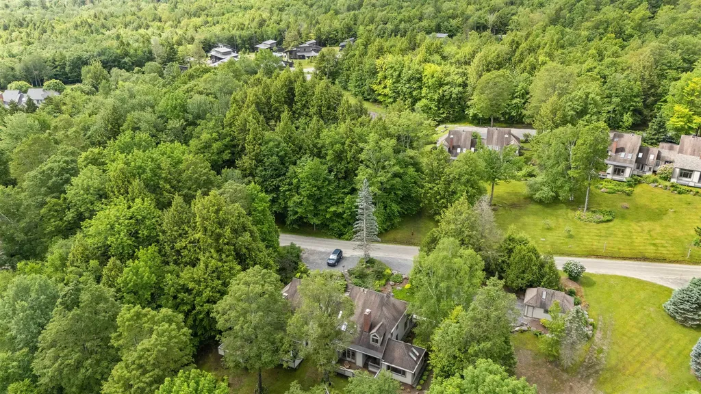 982 Brook Road Stowe VT 05672