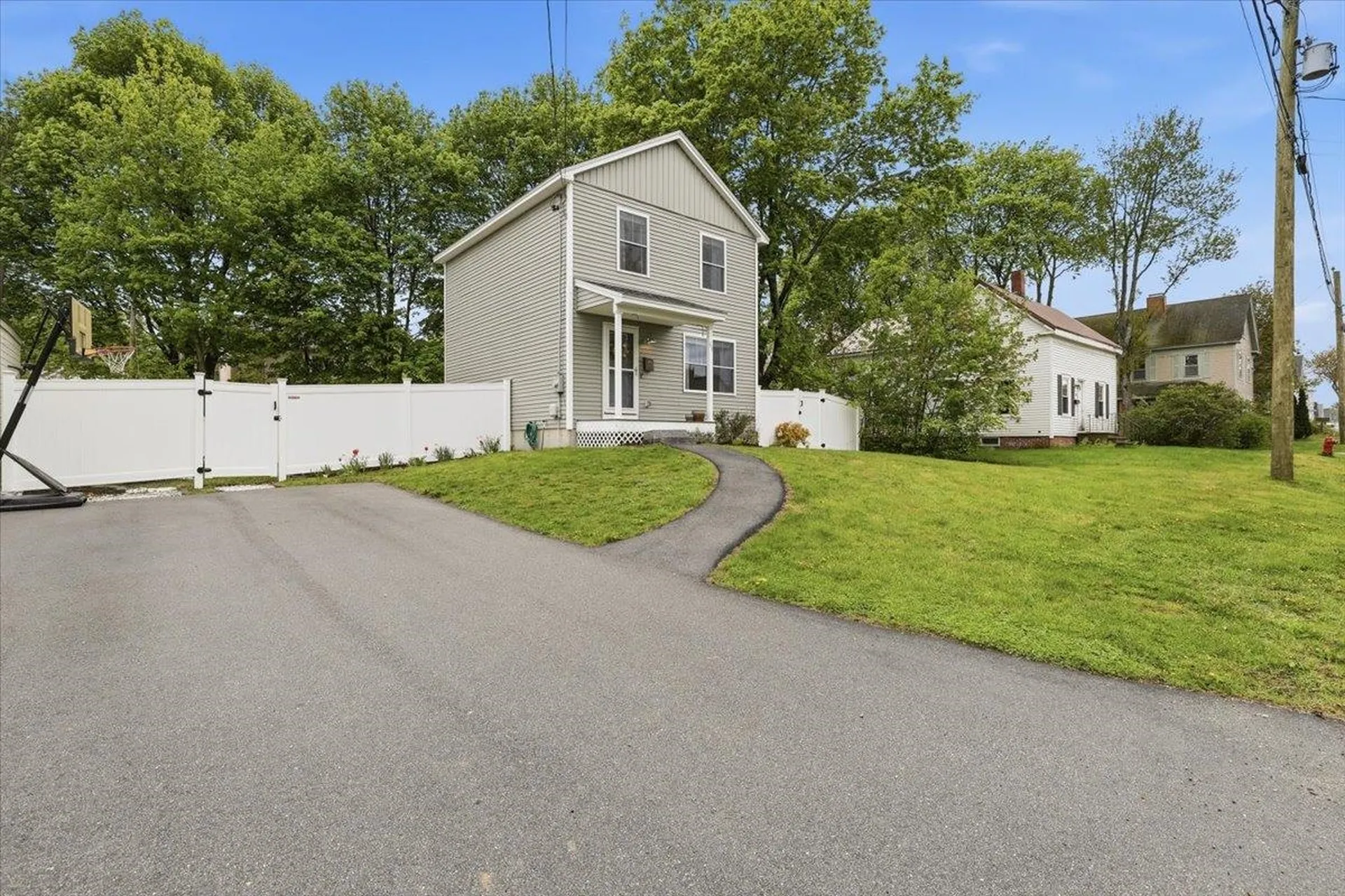 60 Pine Street Rochester NH 03867