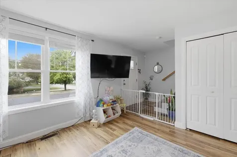 60 Pine Street Rochester NH 03867