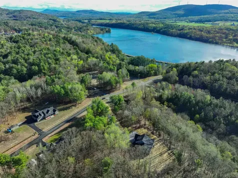 234 Oakledge Way Milton VT 05468
