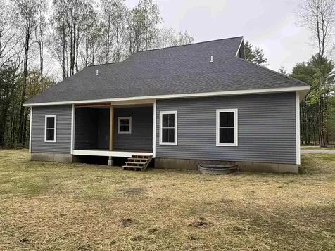 234 Oakledge Way Milton VT 05468