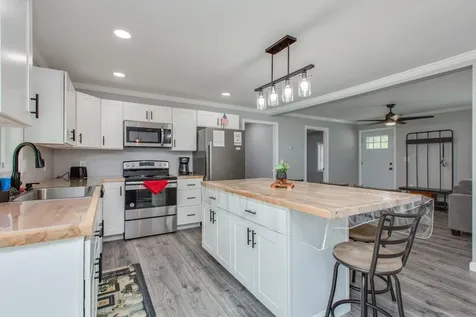 31 Church Street Tilton NH 03276