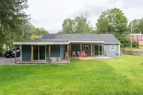 31 Church Street Tilton NH 03276