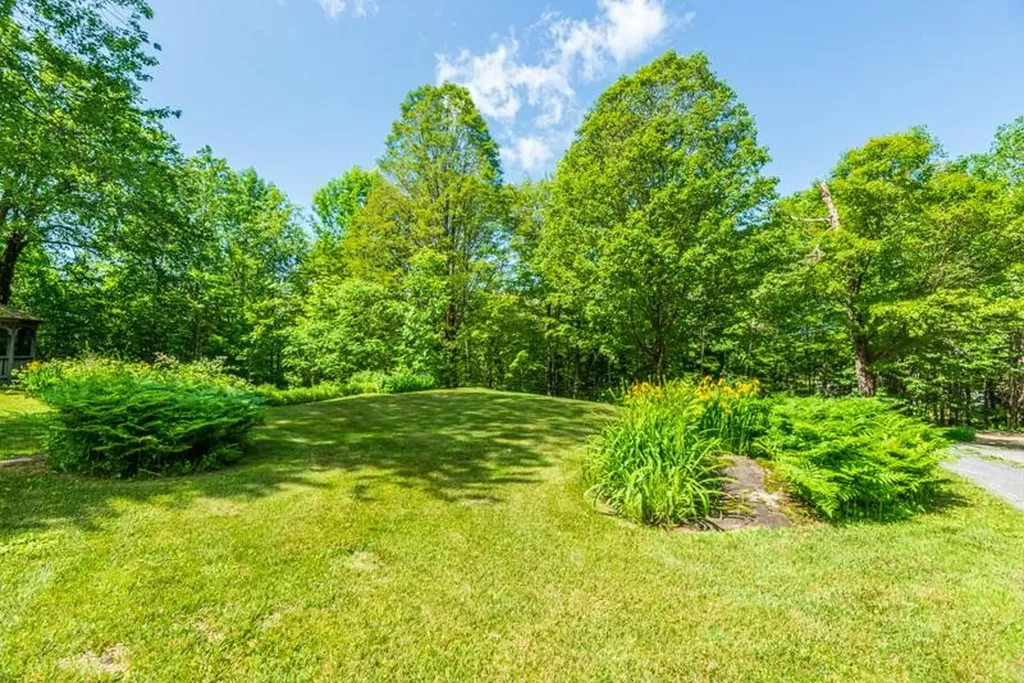 55 Uphill Road Landgrove VT 05148