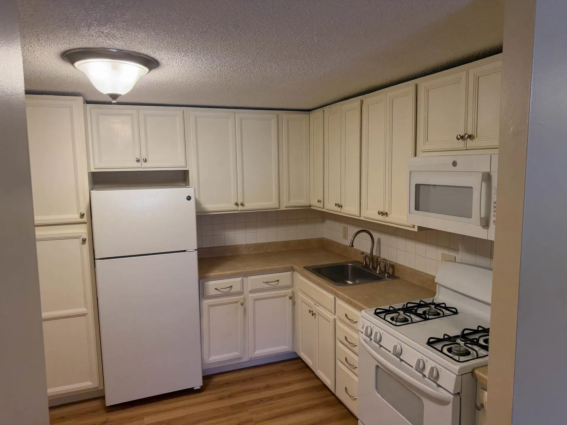 1 Lancelot Court Salem NH 03079
