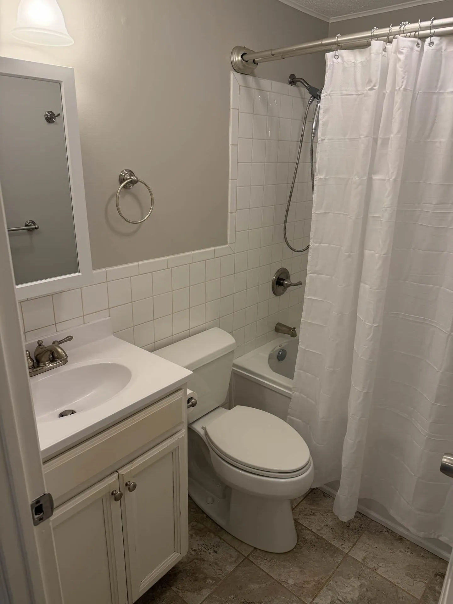 1 Lancelot Court Salem NH 03079