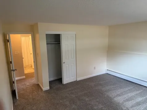 1 Lancelot Court Salem NH 03079