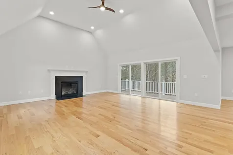380 E Dunbarton Road Goffstown NH 03045