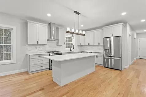 380 E Dunbarton Road Goffstown NH 03045