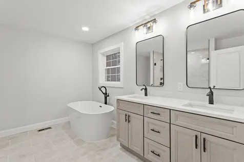 380 E Dunbarton Road Goffstown NH 03045