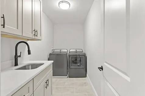 380 E Dunbarton Road Goffstown NH 03045