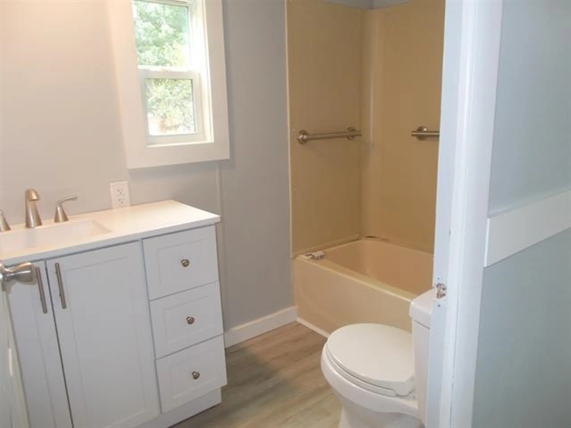 77 Royalcrest Park Rochester NH 03867