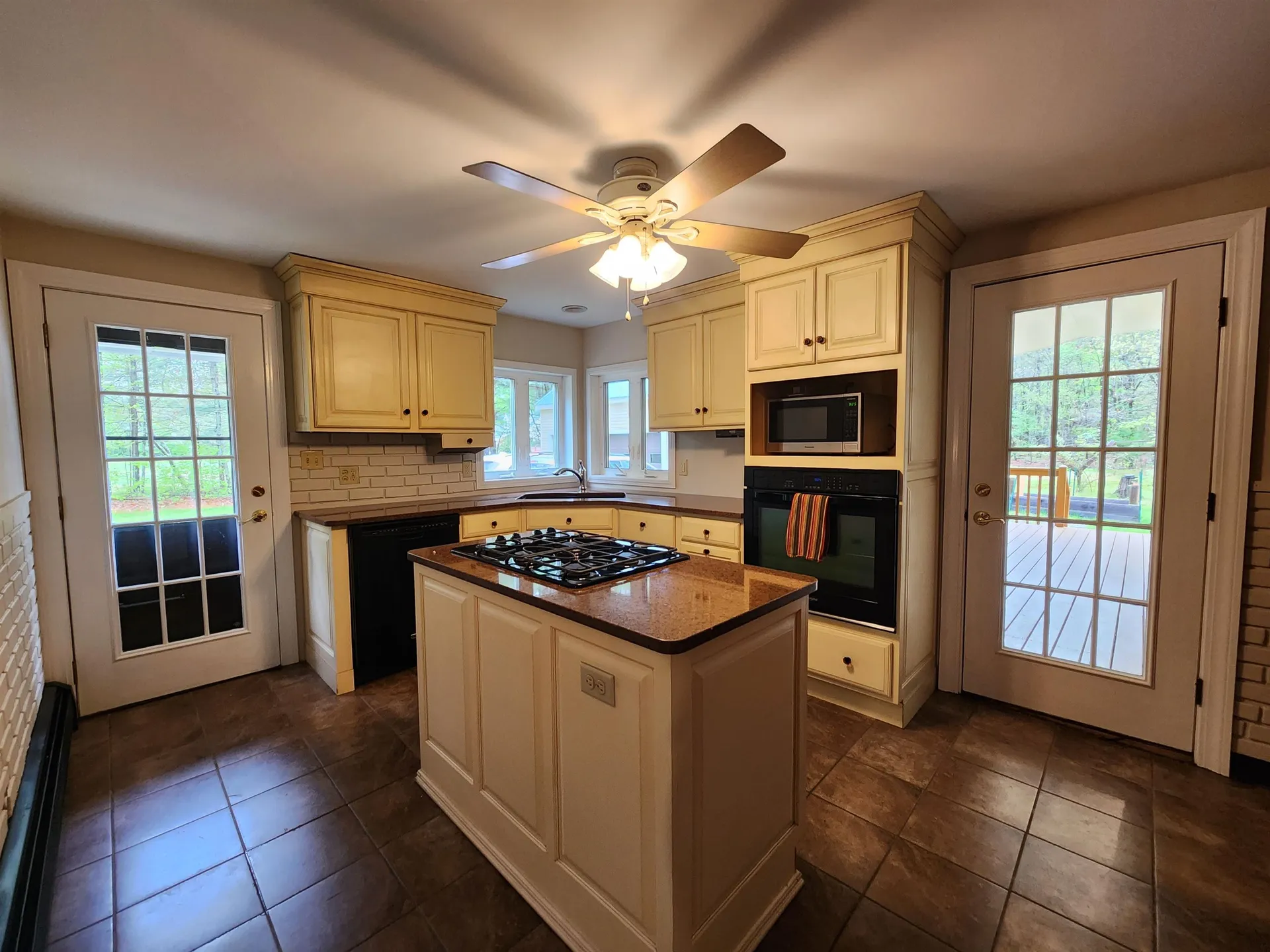 86 Pepperell Road Brookline NH 03033