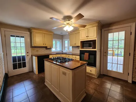 86 Pepperell Road Brookline NH 03033