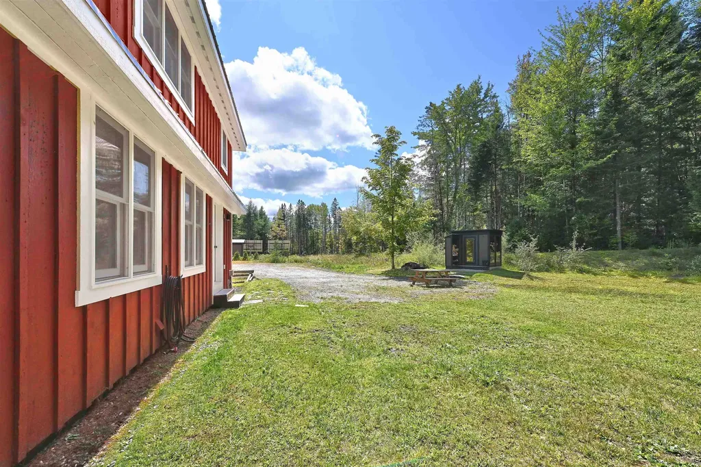420 Steendom Lane Lyndon VT 05852