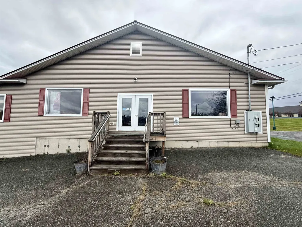 30 Crawford Road Derby VT 05829