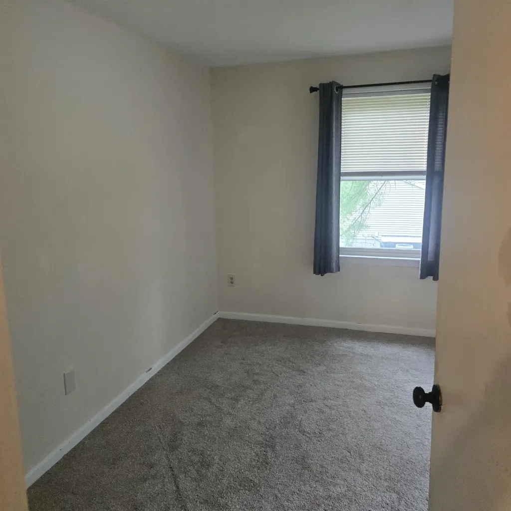 321 Fox Hollow Way Manchester NH 03104