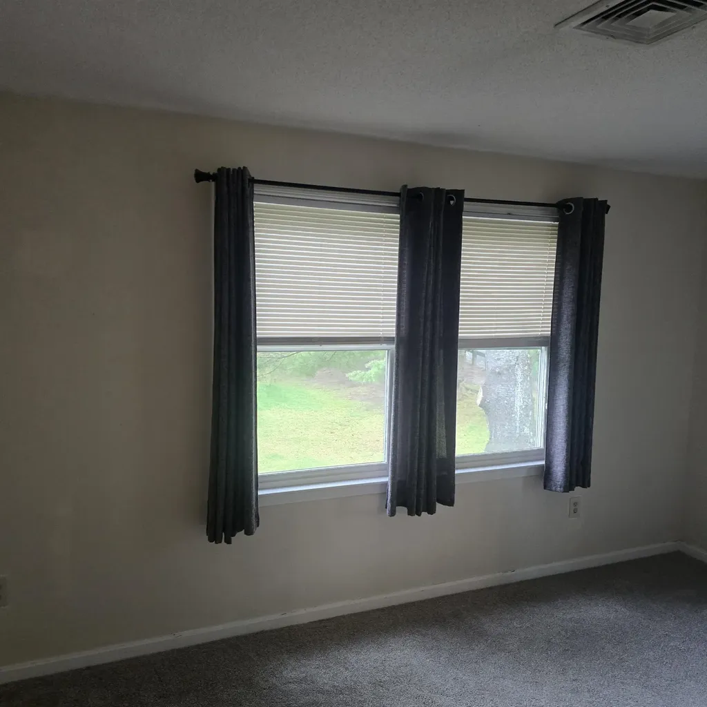 321 Fox Hollow Way Manchester NH 03104