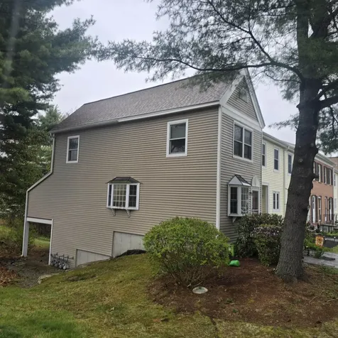 321 Fox Hollow Way Manchester NH 03104