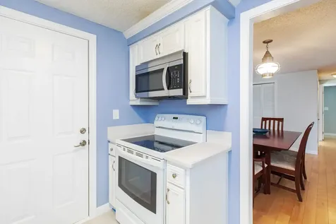 407 Ocean Boulevard Hampton NH 03842