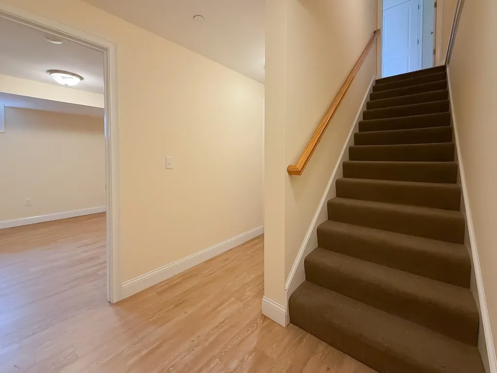 5 Sunset Lane Brentwood NH 03833