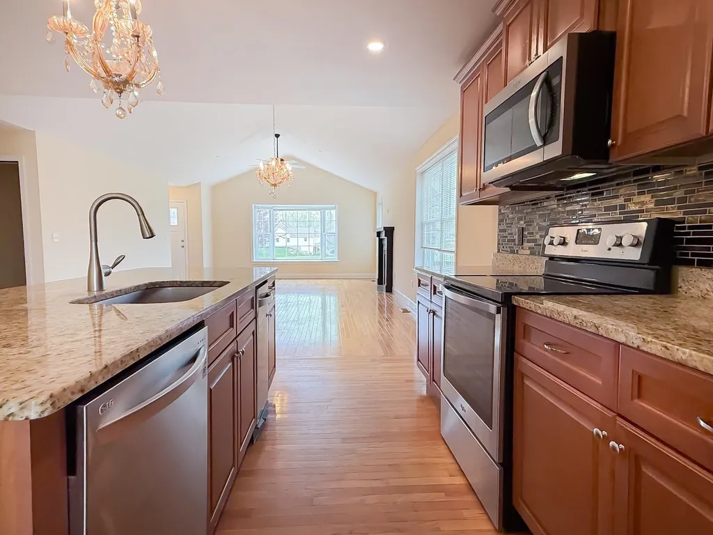 5 Sunset Lane Brentwood NH 03833