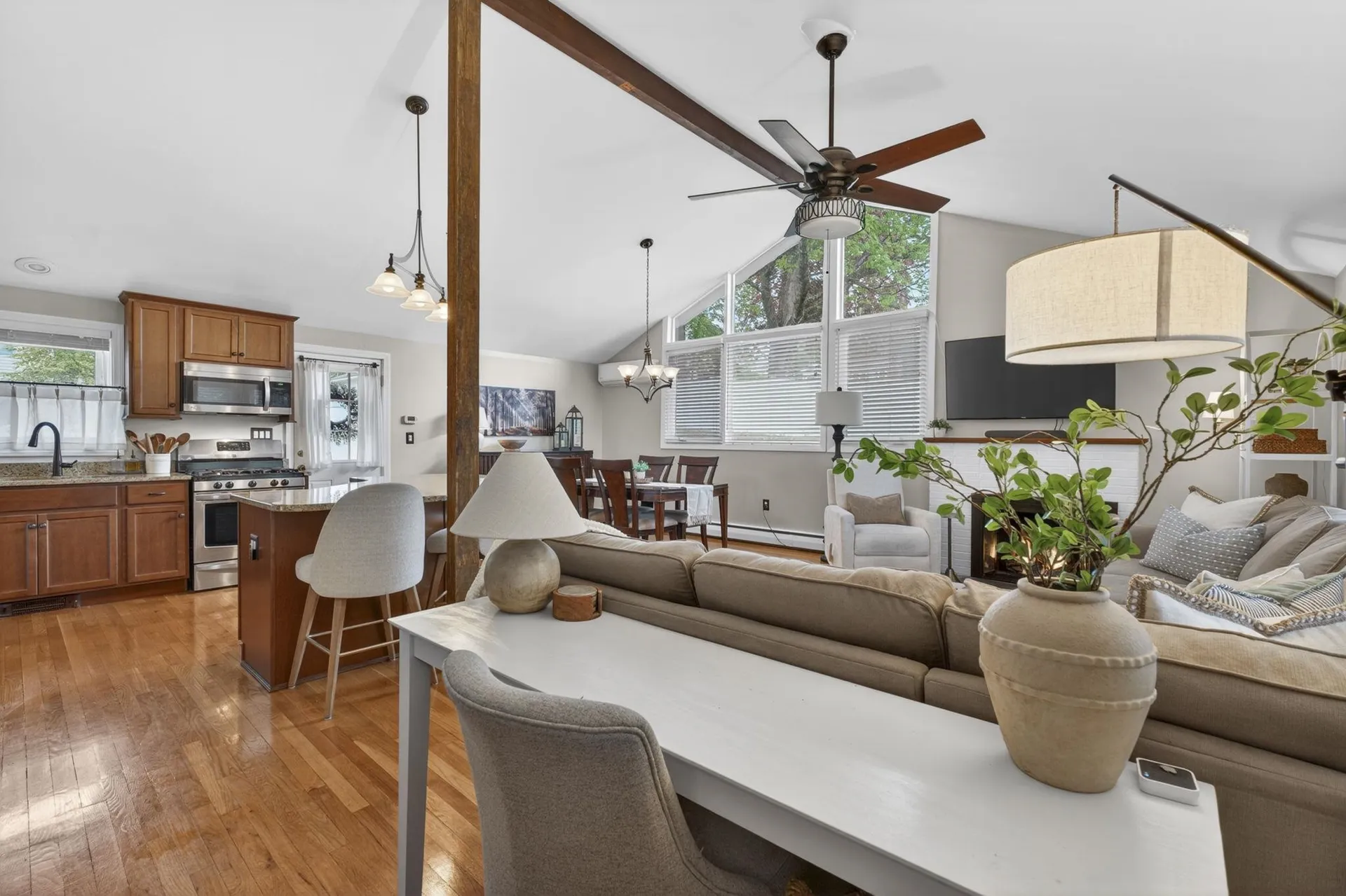 130 Colgate Road Nashua NH 03064