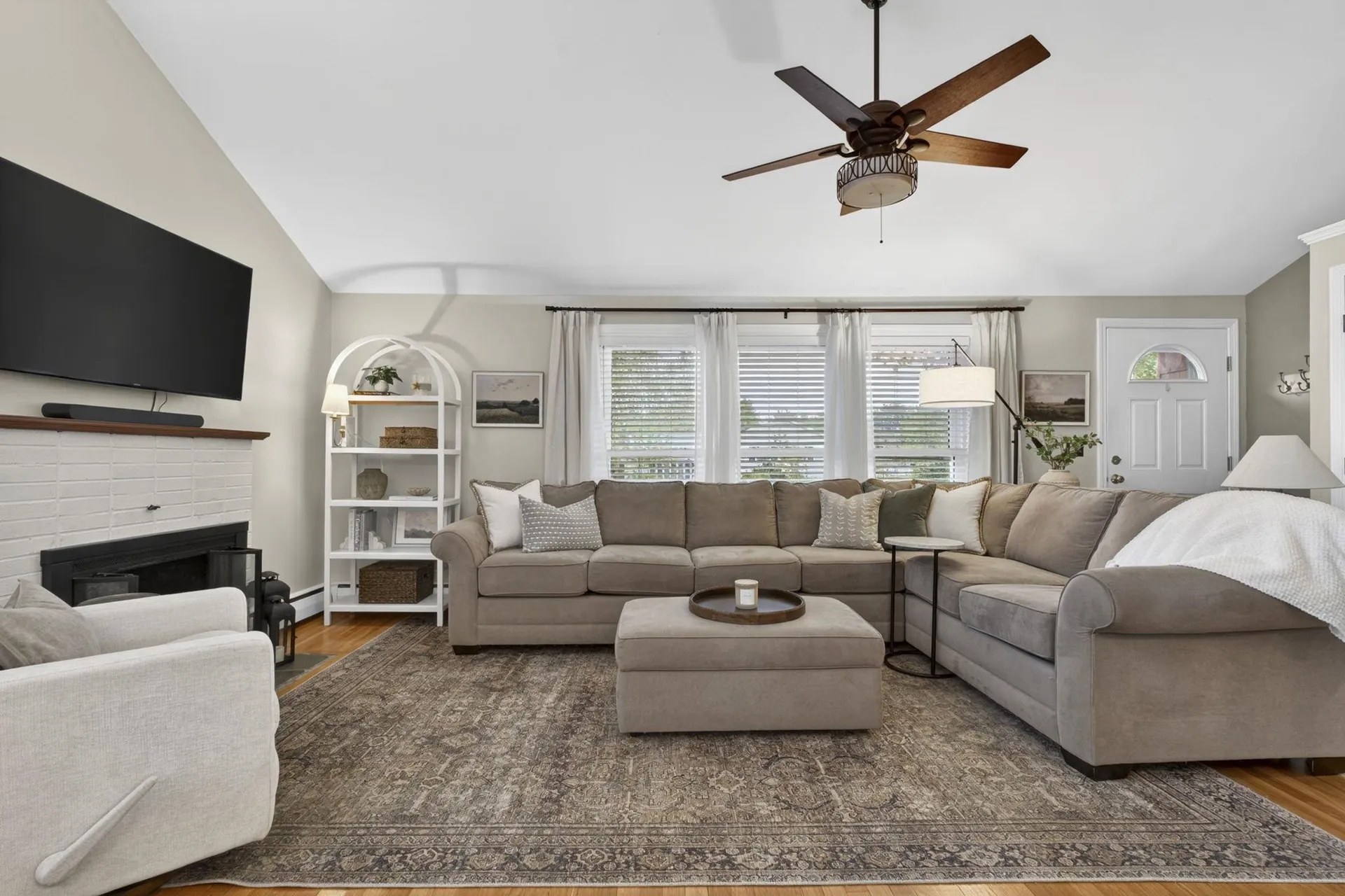 130 Colgate Road Nashua NH 03064