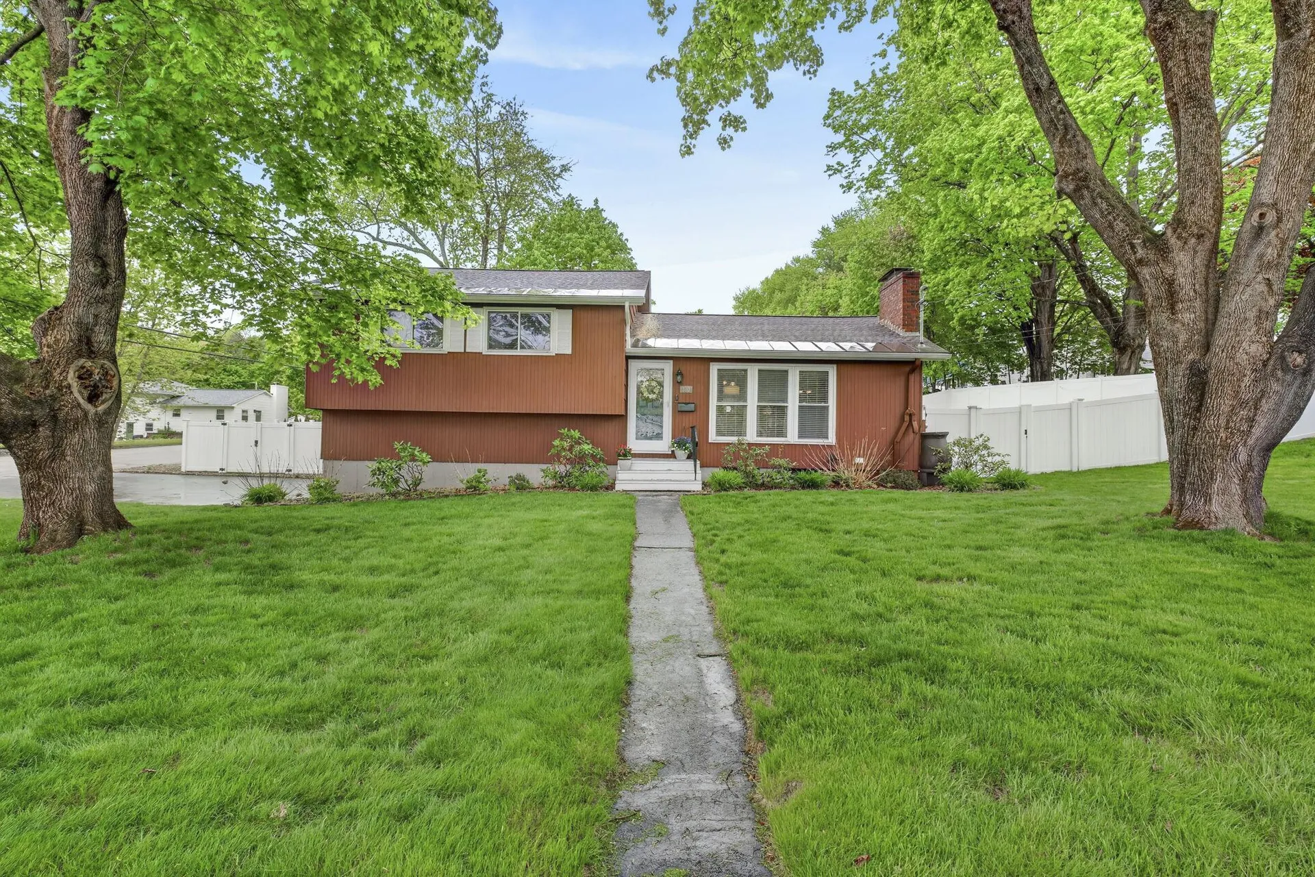 130 Colgate Road Nashua NH 03064