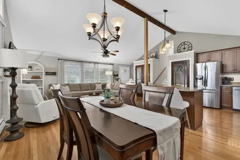 130 Colgate Road Nashua NH 03064